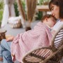 Adīta kokvilnas sedziņa BabyOno 1647/01 pink Adīta kokvilnas sedziņa BabyOno 1647/01 pink-Gultas veļa un piederumi-bebis.lv
