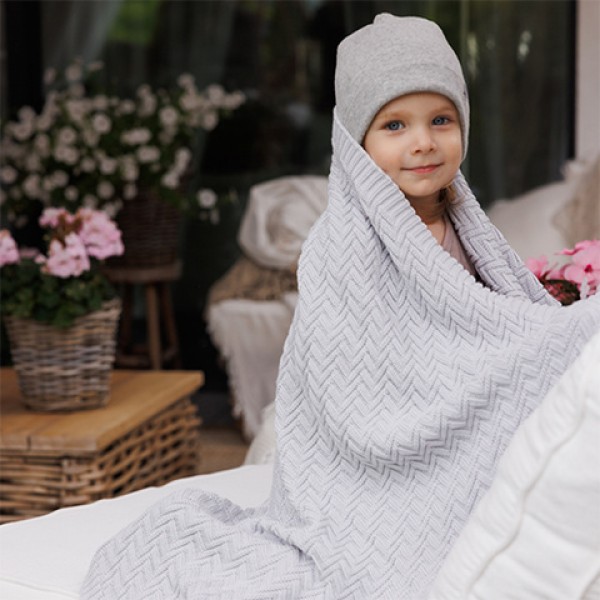 Adīta kokvilnas sedziņa BabyOno 1647/02 grey Adīta kokvilnas sedziņa BabyOno 1647/02 grey-Gultas veļa un piederumi-bebis.lv
