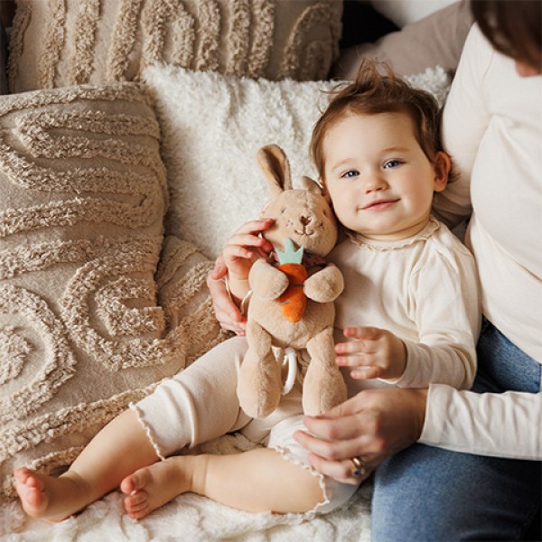 Muzikālā rotaļlieta RABBIT KARO 1686-MAZUĻIEM (~0-5 gadi)-bebis.lv