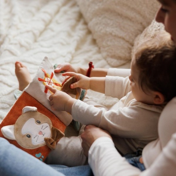 Мягкая книжечка COW BINGO 1690-ДЛЯ МАЛЫШЕЙ (~0-5 лет)-bebis.lv