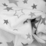 Autiņš flaneļa ar vaskadrānu GREY STARS 50x70 cm (1111) Autiņš flaneļa ar vaskadrānu GREY STARS 50x70 cm (1111)-Gultas veļa un piederumi-bebis.lv