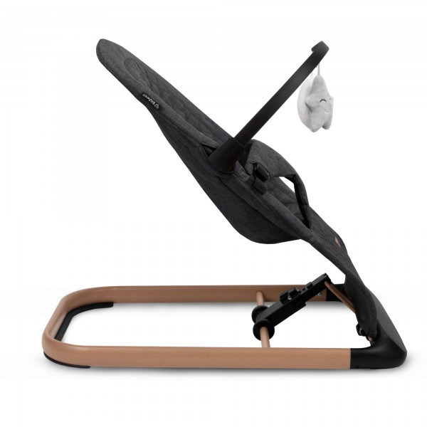 LARO Black/Wooden baby bouncer--bebis.lv