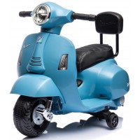 Vespa elektroskrejritenis ar zilu eko ādas sēdekli un atzveltni