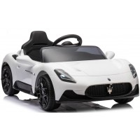 Электромобиль Maserati GT Cabrio белого цвета