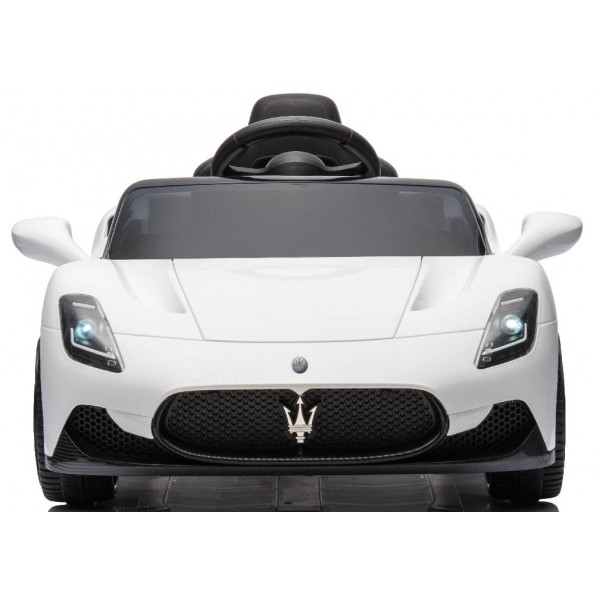 Ar akumulatoru darbināms automobilis Maserati GT Cabrio baltā krāsā--bebis.lv